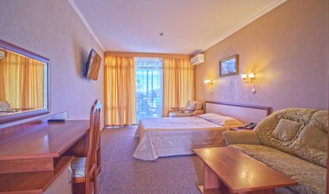 Номер Стандарт плюс отеля Бристоль, г. Сочи, Лазаревский район, п. Лазаревское