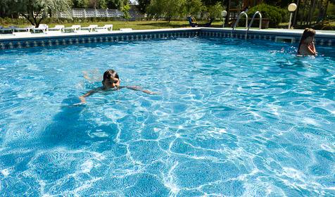 Бассейн. Пансионат-отель Ласточка, г. Анапа