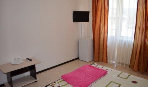 Трехместный номер. Гостевой дом "Гранд-Астери", п. Ольгинка