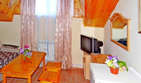 Двухместный двухкомнатный полулюкс, Гостиница Баунти, г. Анапа