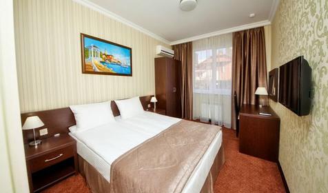 Номер Стандарт Дабл с балконом. Отель "Фаворит", г. Геленджик