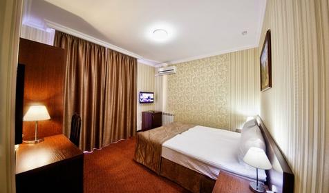 Номер Стандарт Дабл с балконом. Отель "Фаворит", г. Геленджик