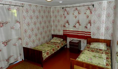 Трехместный номер. База отдыха "ГК Эдем", п. Бетта