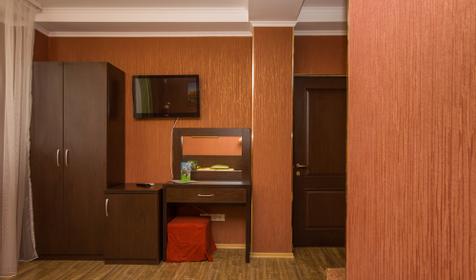 Полулюкс. Отель Пальма, г. Сочи, Адлерский район, г. Адлер