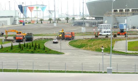 Вид с балкона на Олимпийский парк. Хостел Домория, г. Сочи, Адлерский р-н