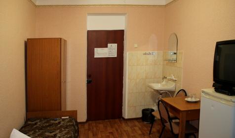 Трехместный без удобств Гостиница Туапсе, Туапсе