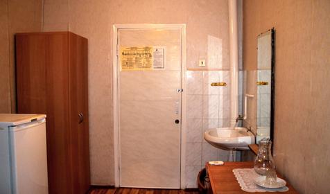 Одноместный без удобств №90, 88, 54 Гостиница Туапсе, Туапсе