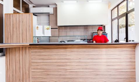 Кухня в кафе Гостиница Red house, г. Адлер