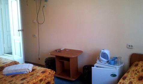 Трехместный номер. Мини-отель JOY, Адлерский район.