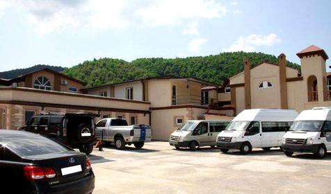 Парковка Гостиничный комплекс СтефаниРай, с. Тенгинка