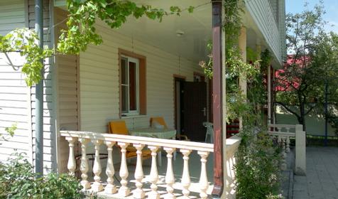 Терраса экономкорпуса Гостиничный комплекс СтефаниРай, с. Тенгинка