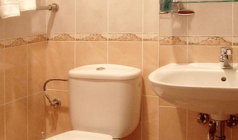 Санузел. Стандарт двухместный, корпус 6. Санаторий Золотой колос, г. Сочи