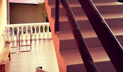 Лестница Второй коттедж Частная гостиница Лидия, Сочи