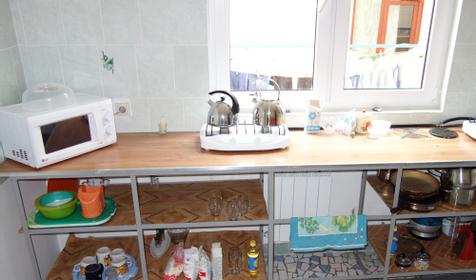 Кухня на этаже. Отель Майский, г. Сочи, Адлерский район