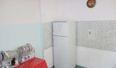 Кухня на этаже. Отель Майский, г. Сочи, Адлерский район