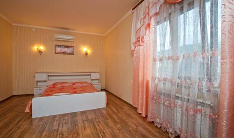 Люкс двухкомнатный с кухней. Гостиница Вероника, г. Геленджик, с. Кабардинка