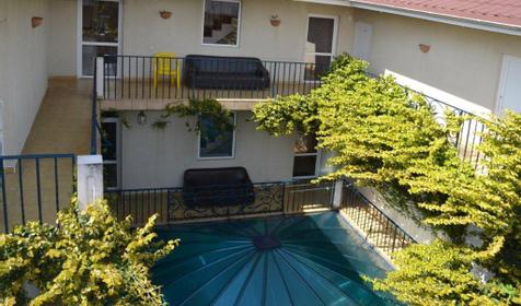 Территория. Отель ЛЭНСиС, г. Сочи, Адлерский район, г. Адлер