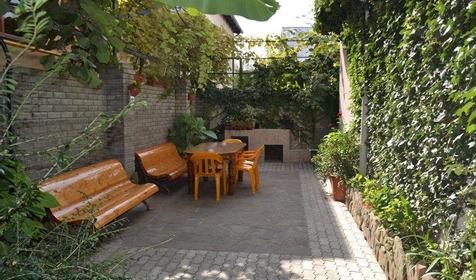 Территория. Отель ЛЭНСиС, г. Сочи, Адлерский район, г. Адлер