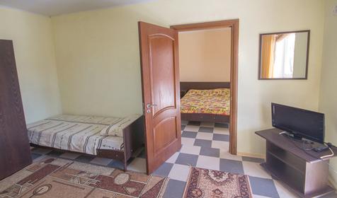 Двухкомнатный люкс. Гостевой дом "Альпийский", г. Геленджик, с. Архипо-Осиповка