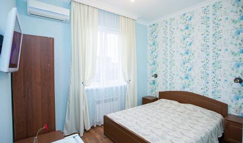 Двухместный люкс. Гостевой дом Леонидас, г. Геленджик, п. Кабардинка