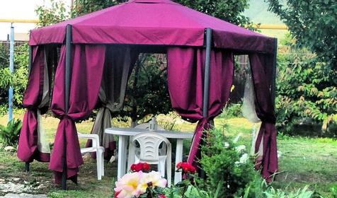 Территория. Гостевой дом Астерия, п. Южная Озереевка