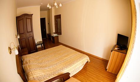 Двухместный полулюкс. Гостиница Прометей, корпус 2, г. Геленджик, п. Дивноморское