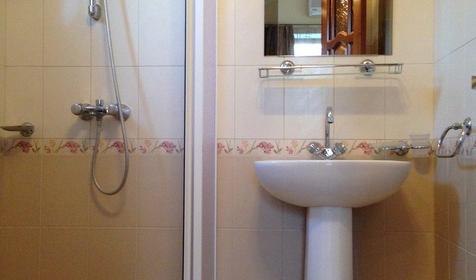 Трехместный фэмили. Гостевой дом Фем Ландия, г. Геленджик, с. Архипо-Осиповка