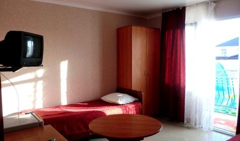 Трехместный стандарт. Гостевой дом Sun City, г. Сочи, Адлерский р-н
