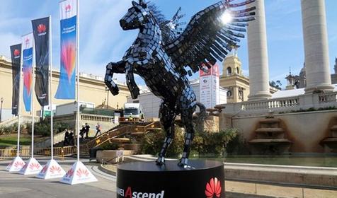 Единственный в мире памятник из смартфонов