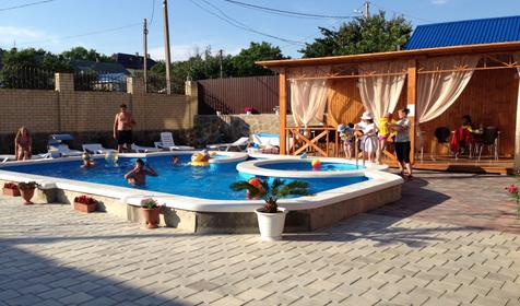 Бассейн. Гостевой дом Селини, г. Анапа, п. Джемете