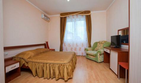 Номер в летнем домике. Пансионат Тешебс, с. Архипо-Осиповка