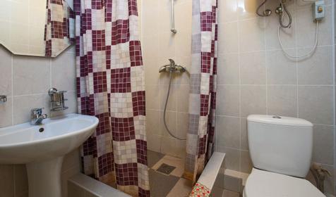 Санузел. Двухместный люкс, 2 этаж. Гостиничный дом Домик у реки, г. Геленджик, п. Архипо-Осиповка