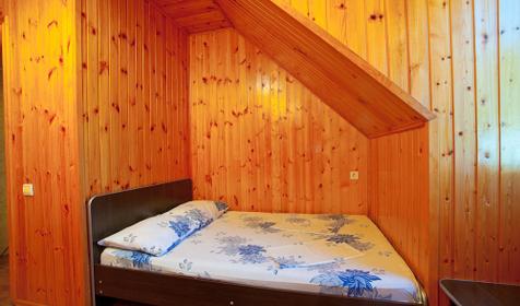 Трехместный люкс. Гостиница Марина, п. Лоо