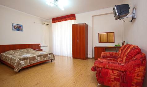 Трехместный стандарт. Гостевой дом Villa Gold (Вилла Голд), г. Сочи, Адлер