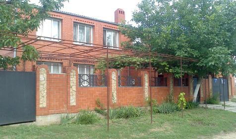 Гостевой дом на Лобача 7, г. Анапа, с. Благовещенская