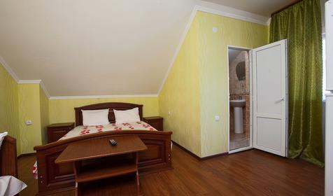 Трехместный номер. Гостевой дом Нара, г. Сочи, Адлерский район