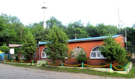 Домик с номерами с удобствами. База отдыха Дубрава, р-н Туапсинский, Бухта Инал, п. Бжид