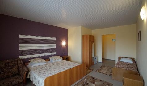 Трехместный стандарт. Частная гостиница Голубая Бухта, г. Геленджик, мкр. Голубая бухта