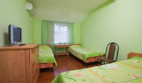 Трехместный. Гостиница Изумруд, Туапсинский район, п. Джубга