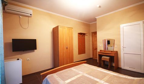 Двухместный номер с двуспальной кроватью. Отель 777, г. Адлер