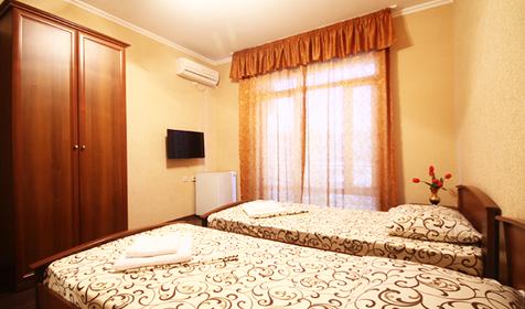 Двухместный номер с раздельными кроватями и балконом. Отель 777, г. Адлер