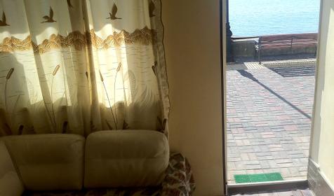 Номер с большой кроватью. Эллинг-коттедж У моря, г. Сочи, Адлерский р-н