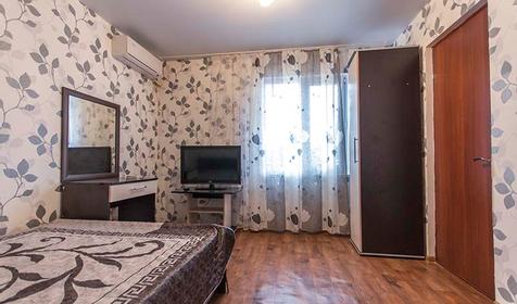 Трехместный с удобствами на 2 номера. Гостевой дом Лагуна, г. Геленджик, с. Архипо-Осиповка