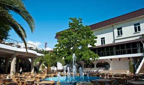 Центральная набережная Адлера