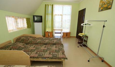 Четырехместный номер. Гостевой дом Наталия, г. Сочи, п. Аше