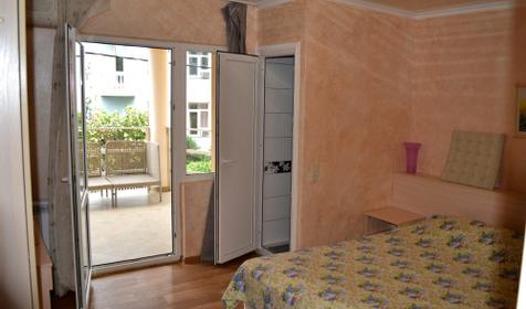 Трехместный стандарт. Мини-отель Ирена, г. Адлер