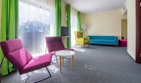 Двухкомнатный люкс с гардеробом Suite. Туристический комплекс ART UP CITY, г. Сочи, Адлерский район, п. Красная Поляна