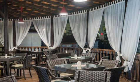 Ресторан. Летняя веранда. Отель Аврора, г. Анапа, п. Витязево