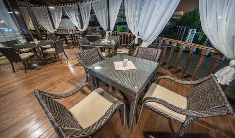 Ресторан. Летняя веранда. Отель Аврора, г. Анапа, п. Витязево