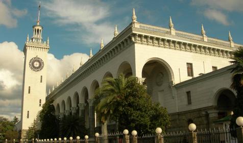 железнодорожный вокзал Сочи